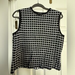 St. John Monochrome Checkered Sleeveless Blouse
